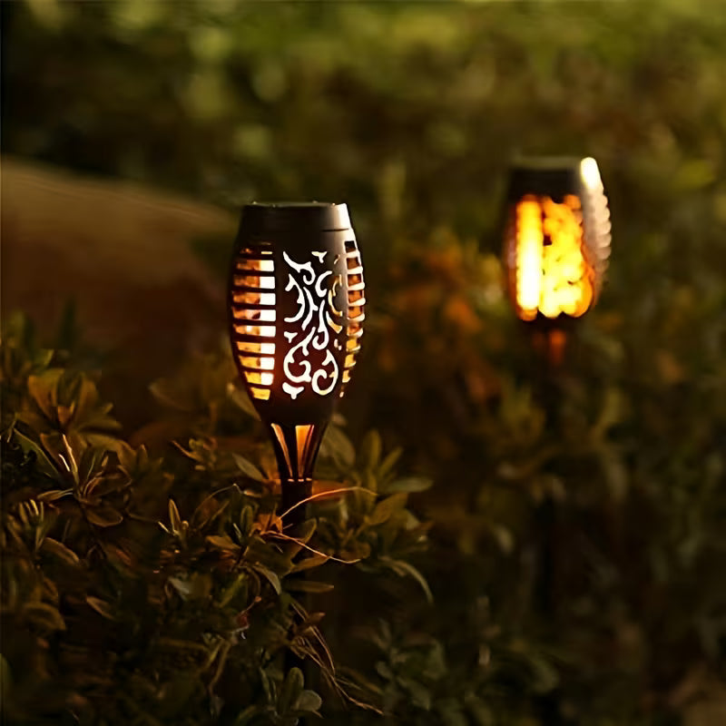 Lanterna Solare LED con Effetto Fiamma Realistico